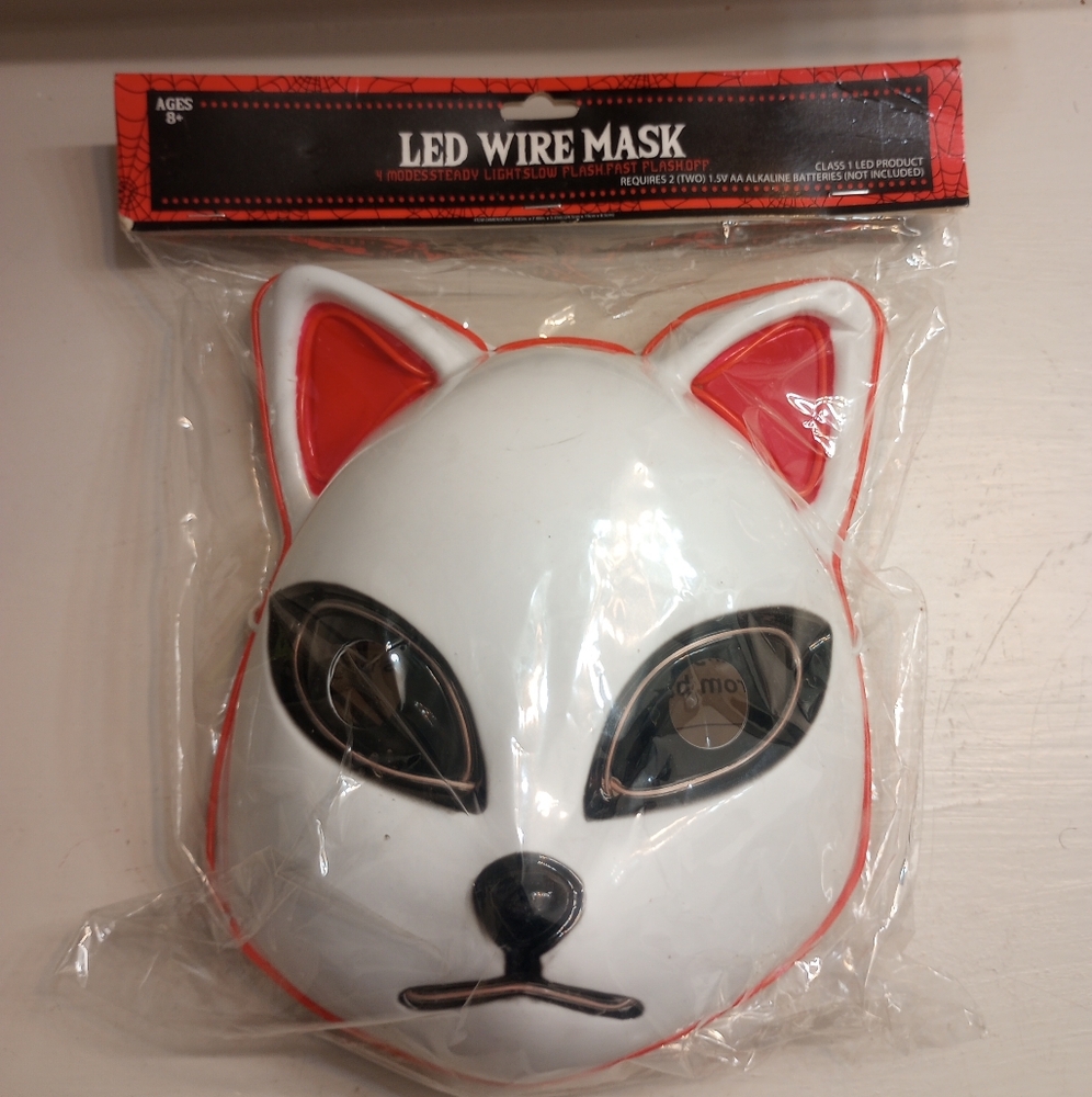 LED Wire Cat Face Mask - New In Package Unopened And Untested - Picture 2 of 5